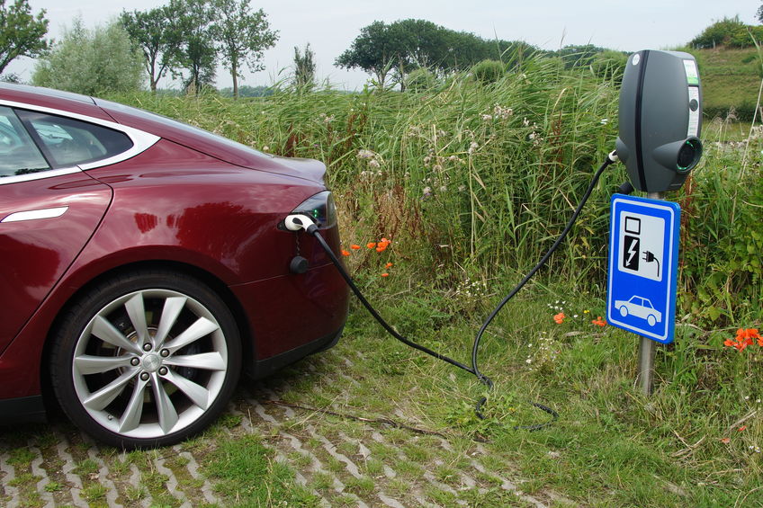 Borne de recharge véhicule électrique Tesla